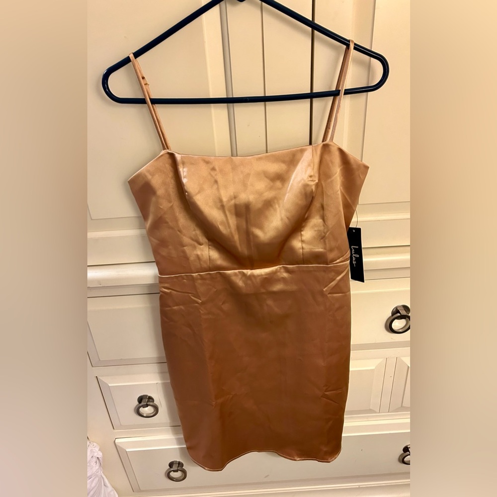 Lulu brand new size M satin dress